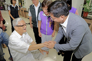 戰台中市長》綠藍決戰中台灣是事實 林佳龍：選民看政績大於政黨