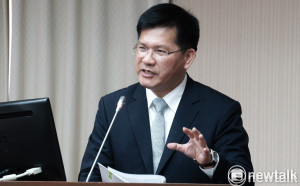 不滿林佳龍稱「外交官有菸酒特權」 介文汲回嗆：他得了權力傲慢病
