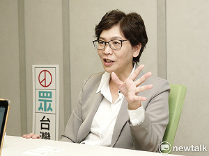 蔡壁如嗆陳其邁「拿被淘汰政見」躺著選 攤開選舉公報後又被打臉...