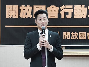 傳林昶佐有意重返時力 本人回應：任何退黨的人都不想回那種環境