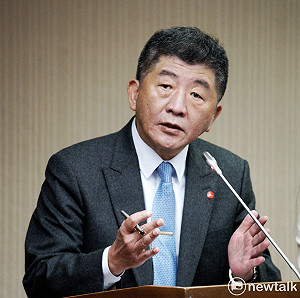 費鴻泰屢酸衛福部長「可憐吶」 陳時中即時聲量反超他5.5倍