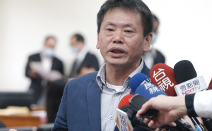 林為洲堅定打國產！籲政府勿強迫讓「這兩類」民眾施打高端