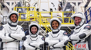 SpaceX 首次全平民太空人陣容！ 醫師、工程師皆入列