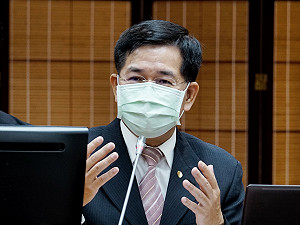 高中學習歷程檔案出包一個月沒人負責？ 潘文忠：11/13前究責