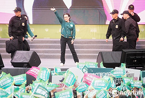 蕭美琴國籍遭質疑「放棄再回復」？林楚茵轟藍無知：沒身分證不代表沒國籍