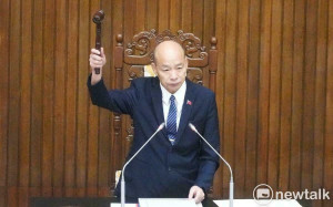 專論》藍白是照顧警察還是傷害警察？