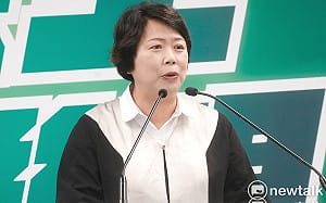 （影）謝國樑稱現在才知基隆喝基隆河的水  鄭文婷轟孔鏘市長