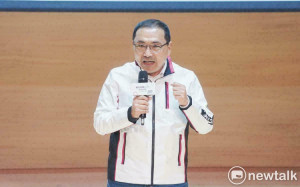 三峽車禍》交通部擬下修換照年齡　侯友宜：方向是對的、應強化檢測