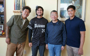 蔡其昌證實：美職混血球星「費仔」、「龍仔」有意披中華隊戰袍
