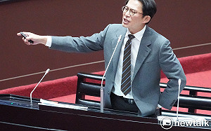 黃國昌提案修刑訴法羈押事由  律師轟：為救柯文哲1人  近萬人詐團謝謝民眾黨