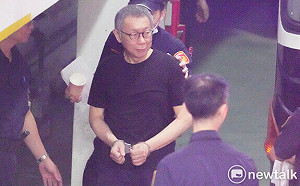民眾黨欲修刑訴護航柯文哲   前幕僚：請黃國昌別把司法變白色洗錢機       
