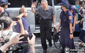 柯文哲7千萬交保  他曝北檢抗告成功機率：這是柯的政治豪賭 