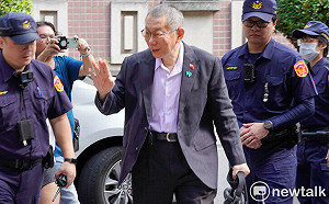再批檢方編故事　柯文哲：新被子打一打也有灰塵