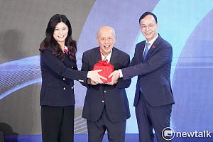 洪耀南觀點》從「各表」、「同表」走向「不表」：國民黨兩岸論述的語義撤退
