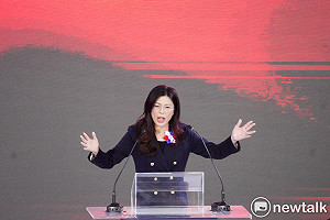 專論》共產黨統治下的中國人還是《傳統漢文化下的華人》嗎？