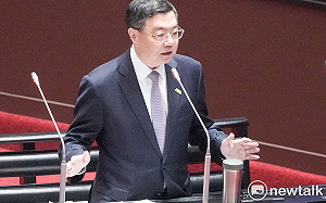 鄭麗文指「普丁不是獨裁者」 卓榮泰：這樣認為的人有獨裁者心態 