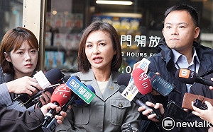 (影)搶頭香登記參選高雄市長！邱議瑩：投給柯志恩就是支持鄭麗文