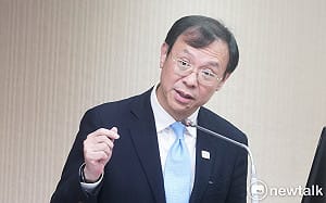 衛福部今起加放弱勢5百到1千補助  匯款同普發現金加註「行政院發」 