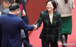 卓榮泰稱「李女士」　李貞秀想回應遭幕僚擋、新聞稿嗆卓「公然霸凌立委」