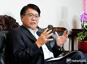 游盈隆稱「公投綁大選成趨勢」挨轟史上最差主委 沈富雄批王義川：目無法紀、不近情理