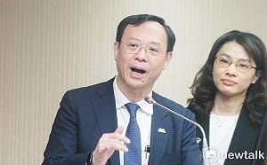 三班護病比緩兩年上路惹議  石崇良澄清：沒說「歡迎告我」  