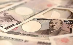 通膨率降至四年低點 日本央行升息計畫恐怕更尷尬、日圓續弱