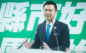 揭露從政初心 鄭朝方手持念珠：趙姆姆要我繼續照顧原鄉
