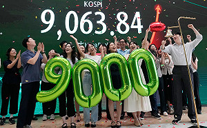 韓股歷史性站上9,000點大關 韓媒：職場上班族陷入「KOSPI憂鬱症」