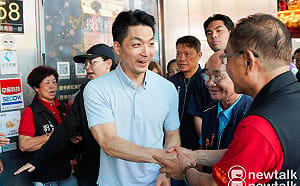 放王偉忠鴿子？她爆蔣萬安專訪又跳票：殷瑋稿子還沒寫好？網酸背不起來？