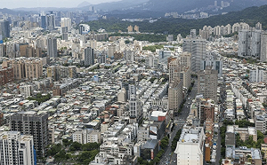 建商「叫叫叫」央行有聽到！「18月內限期動工」解除、營建股2檔亮燈　專家揭背後盤算