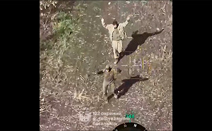 (影) 彈盡糧絕 超過50俄兵被俘!  烏軍收復庫切里夫亞爾 國旗再度飄揚