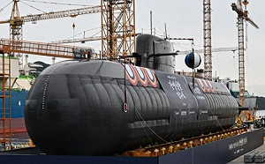 南韓新3,600 噸潛艇「蔣英實」號下水! 可攜10潛射導彈 2027將交付海軍