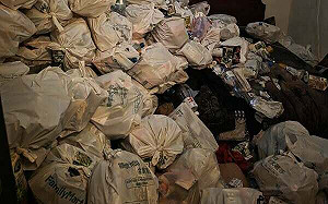 房客套房堆「巨型垃圾山」疑菸蒂引燃衛生紙釀災