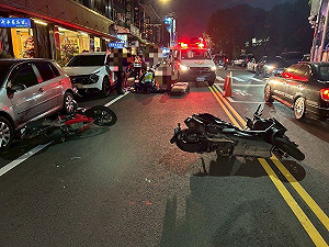 為收養浪貓疑違規穿越馬路　婦三義遭2機車連撞不治