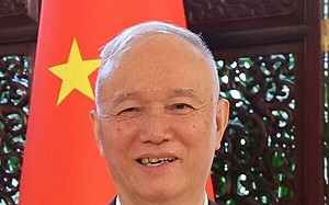 中共高層蔡奇疑涉英國《電訊報》購買案　NGO籲倫敦當局阻止