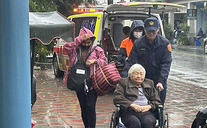 馬太鞍溪堰塞湖升級紅色警戒！光復3鄉鎮強制撤離近5千人