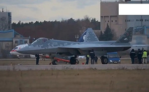 攜2反輻射導彈! 俄軍蘇-57主副彈艙首度亮相 吸引杜拜航空展潛在客戶