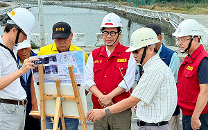 嚴防鳳凰颱風過境    陳其邁視察沿海防汛應變整備