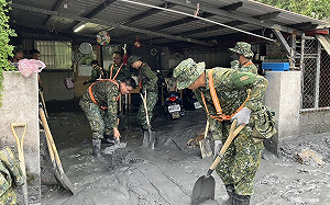 馬太鞍溪堰塞湖解除紅色警戒！力拚周日完成聯外道路清淤
