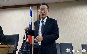 共艦排「從從容容」  顧立雄笑稱：這個認知作戰不會成功