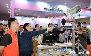 國防AI應用創新競賽與論壇登場  黃偉哲盼台南成AI關鍵研發場域