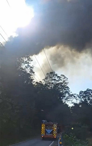 汐止夢湖路鐵皮工廠起火2人送醫　消防籲附近關門窗