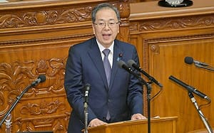 日本大選》除了自民黨壓到性大勝外  「這黨」靠「中道」借殼上市成另類贏家 