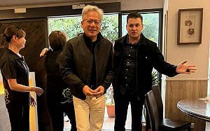 再度快閃來台 黃仁勳證實已見到張忠謀「他狀態很棒」