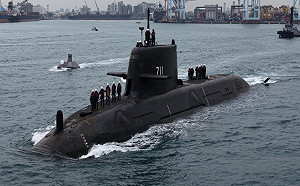 海鯤號連續兩天浮航測試  趕進度邁向潛航關鍵一步