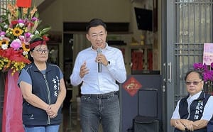 太多姊姊想跟和他一起登山   江啟臣再成立古秀英聯合服務處