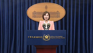 翁曉玲稱國務機要費詢問遭「已讀不回」 總統府反駁：主任明確回覆收到