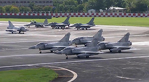 空軍F-16「天安2號」特檢完成 今日恢復飛行訓練