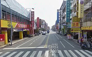 台南女警開單竟遭違停駕駛持斧頭猛砍受傷！防彈背心擋下致命攻擊