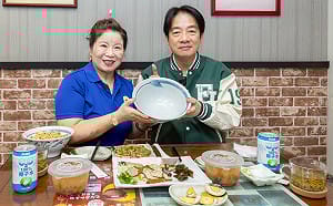 賴清德逛中配包公麵館：吃到一碗停不下來、連結兩岸經驗的麵 
